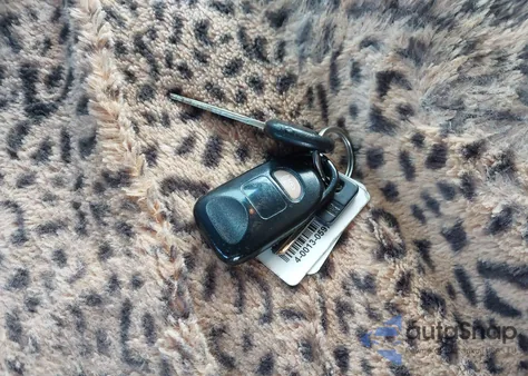 2007 Kia Spectra5 Sx из США, поврежденный, VIN KNAFE161775003831